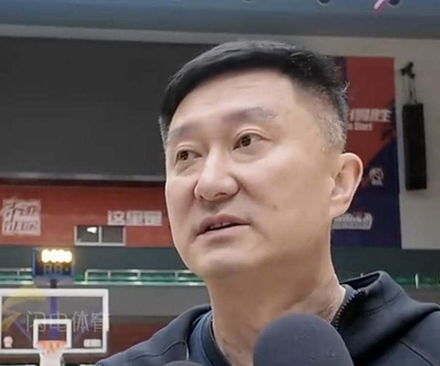 华体会体育官方入口-杜锋：我们三位球员有伤病球队很困难，邱彪把山东队带得不错